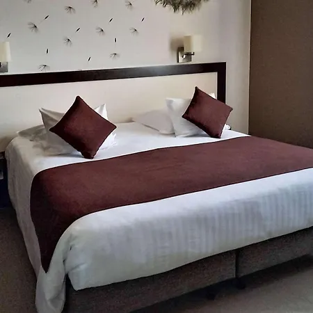 Quality La Marebaudiere Centre 4* Ванн
