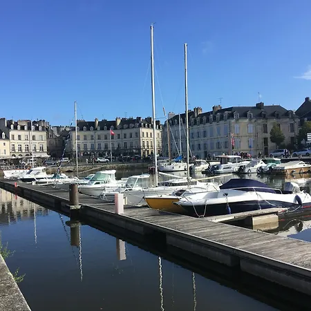 Quality La Marebaudière Centre Hotel